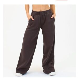 Fleo Sweats